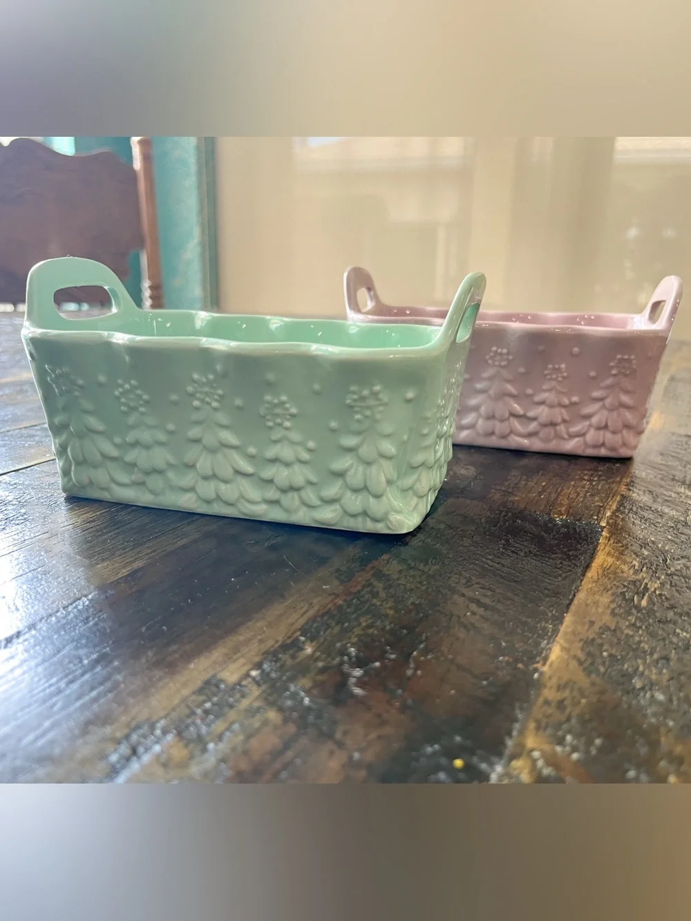 NIB Temptations 2 Ruffled Mini Loaf Pans Christmas Trees Pastel Baking Gift New